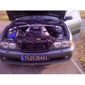 BMW E39 535i/ 540i/ M5 1995-2003 V8 SEDAN/ TOURING